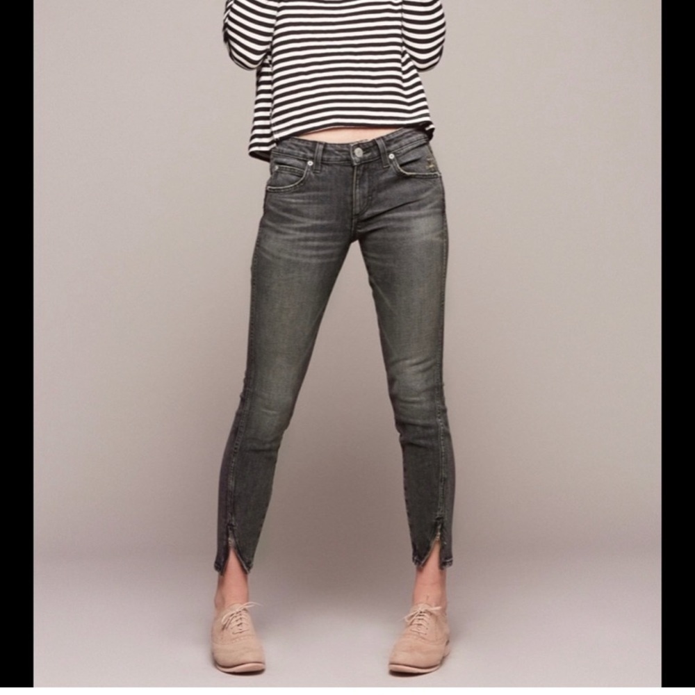 AMO Twist Zip Skinny Jeans In Smoke Wash Skinny
